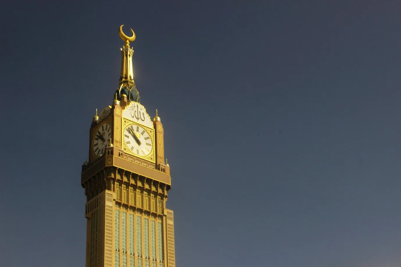 fakta menarik zam zam tower