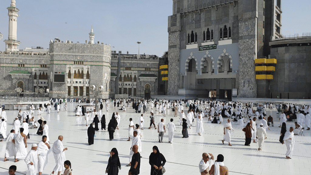 keutamaan umrah di bulan dzulqadah